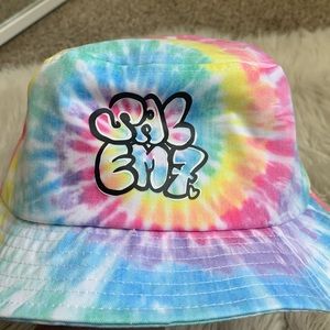 SALEM7 BUCKET HAT